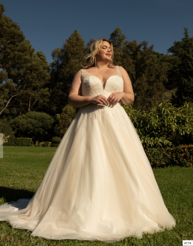 174 Liebreiz Birdalstar Joanna 23J5R9921-Afront (1)