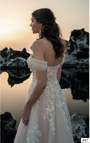 Brautkleid in Rückansicht